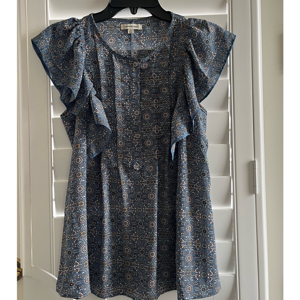 Max Studio Flirty Feminine Blue Blouse